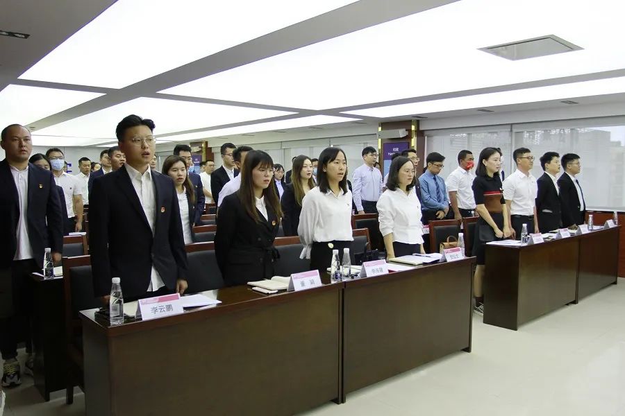 1667380885710065.jpg 團員青年奏唱國歌.jpg